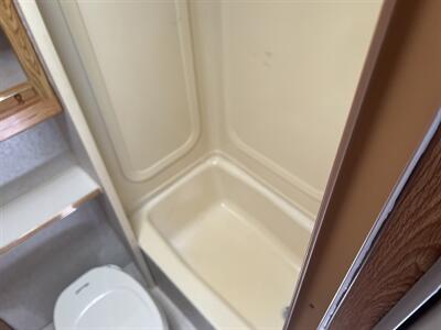 1996 NOMAD 1920-LIMITED 5TH WHEEL   - Photo 10 - Albuquerque, NM 87108