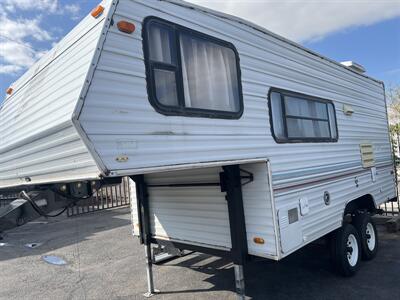 1996 NOMAD 1920-LIMITED 5TH WHEEL   - Photo 3 - Albuquerque, NM 87108
