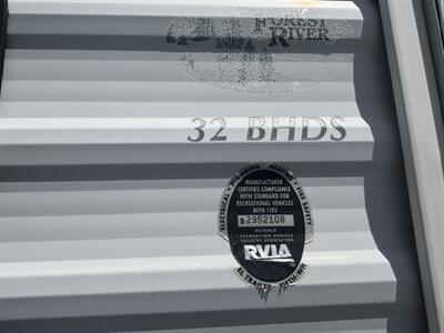 2012 Wildwood 32BHDS BUMPER PULL   - Photo 5 - Albuquerque, NM 87108