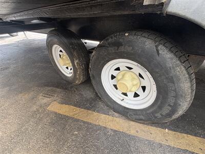 2012 Wildwood 32BHDS BUMPER PULL   - Photo 6 - Albuquerque, NM 87108
