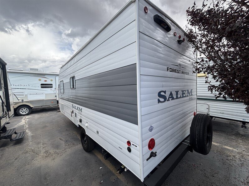 2026 Forest River 174DBLE SALEM FSX - Photo 4 - Albuquerque, NM 87108
