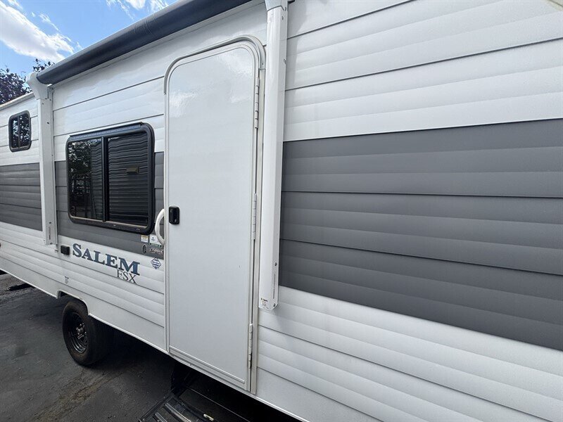 2026 Forest River 174DBLE SALEM FSX - Photo 5 - Albuquerque, NM 87108