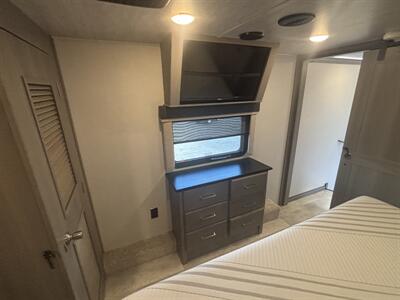 2020 KEYSTONE 3120RL MONTANA LEGACY EDITI - Photo 42 - Albuquerque, NM 87108