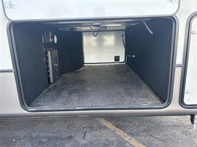 2020 KEYSTONE 3120RL MONTANA LEGACY EDITI - Photo 6 - Albuquerque, NM 87108