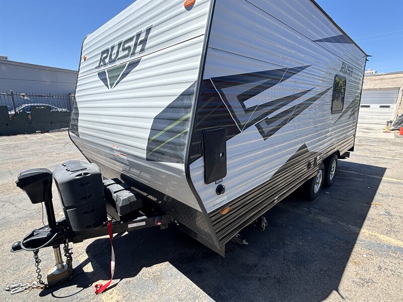 2021 Sunset Park Rush TOYHAULER 19 - Photo 2 - Albuquerque, NM 87108