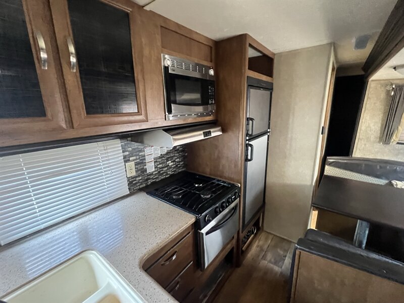 2017 FORESTRIVER 30KQBSS SALEM - Photo 9 - Albuquerque, NM 87108