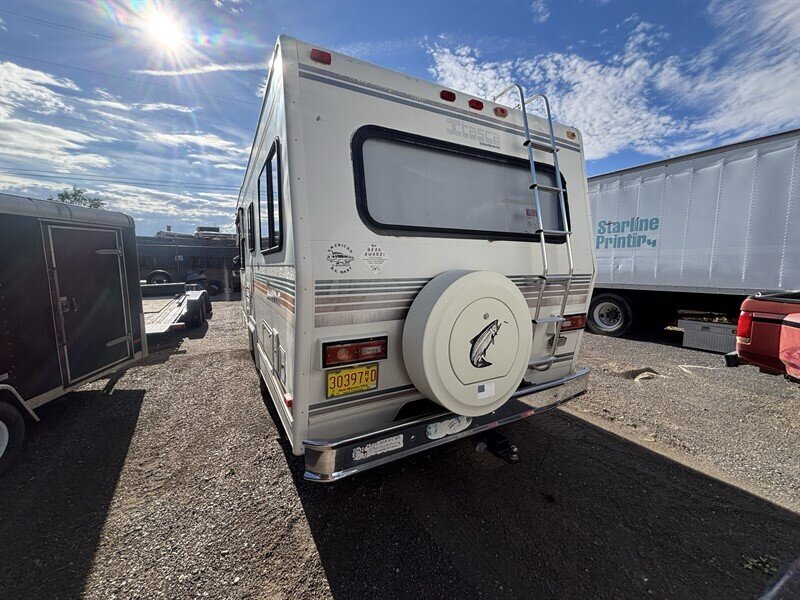 1989 ITASCA 26RT SUNDANCER - Photo 4 - Albuquerque, NM 87108