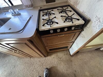 1989 ITASCA 26RT SUNDANCER - Photo 11 - Albuquerque, NM 87108