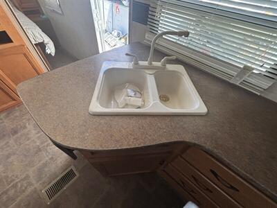 2014 Keystone 28BHS Hideout   - Photo 12 - Albuquerque, NM 87108