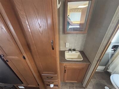 2014 Keystone 28BHS Hideout   - Photo 10 - Albuquerque, NM 87108