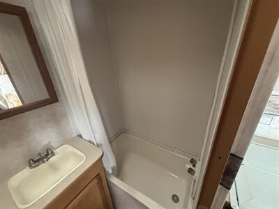 2002 Nomad 237 LAYTON   - Photo 12 - Albuquerque, NM 87108