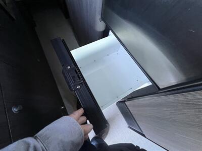 2025 Airstream Interstate 4wd Interstate 4wd - Photo 16 - Albuquerque, NM 87108