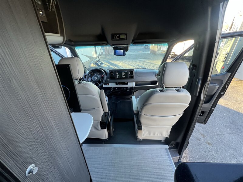 2025 Airstream Interstate 4wd Interstate 4wd - Photo 21 - Albuquerque, NM 87108