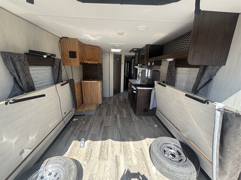 2019 FORESTRIVER 22RR GREY WOLF toy hauler - Photo 23 - Albuquerque, NM 87108