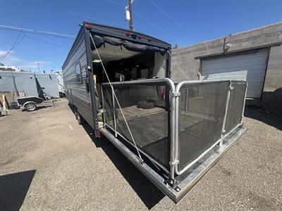 2019 FORESTRIVER 22RR GREY WOLF toy hauler - Photo 4 - Albuquerque, NM 87108
