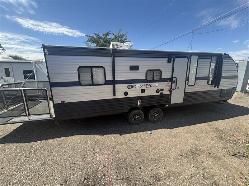 2019 FORESTRIVER 22RR GREY WOLF toy hauler - Photo 5 - Albuquerque, NM 87108