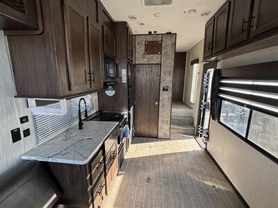 2020 Forest River 255RR CHEROKEE   - Photo 7 - Albuquerque, NM 87108