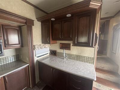 2013 FORESTRIVER 320RS COLUMBUS   - Photo 11 - Albuquerque, NM 87108