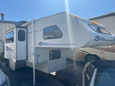 2004 Lance 1121 Truck Camper   - Photo 2 - Albuquerque, NM 87108