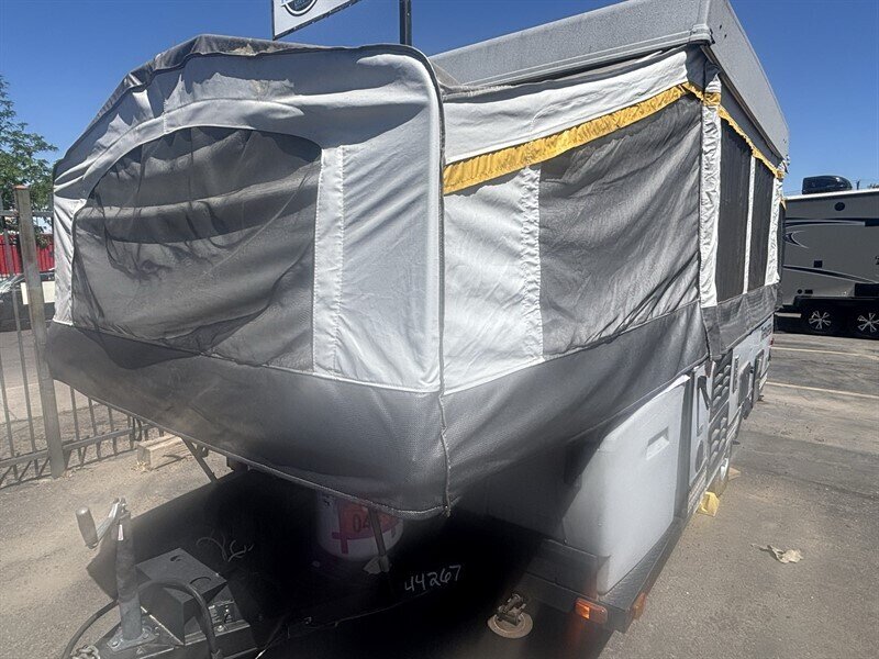 2013 PALOMINO ACADIA TRAVERSE - Photo 3 - Albuquerque, NM 87108