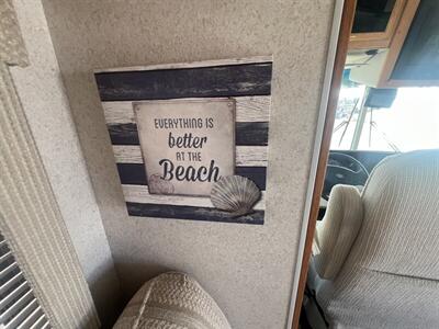 2004 WINNEBAGO 30B SIGHTSEER   - Photo 23 - Albuquerque, NM 87108
