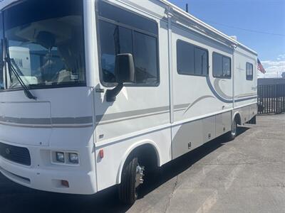 2004 WINNEBAGO 30B SIGHTSEER   - Photo 3 - Albuquerque, NM 87108