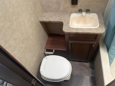 2014 ZINGER 25BH TT 5TH WHEEL   - Photo 10 - Albuquerque, NM 87108