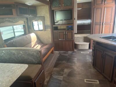 2014 ZINGER 25BH TT 5TH WHEEL   - Photo 12 - Albuquerque, NM 87108