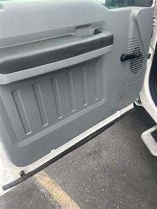 2013 Ford F-350 Super Duty XL   - Photo 4 - Albuquerque, NM 87108