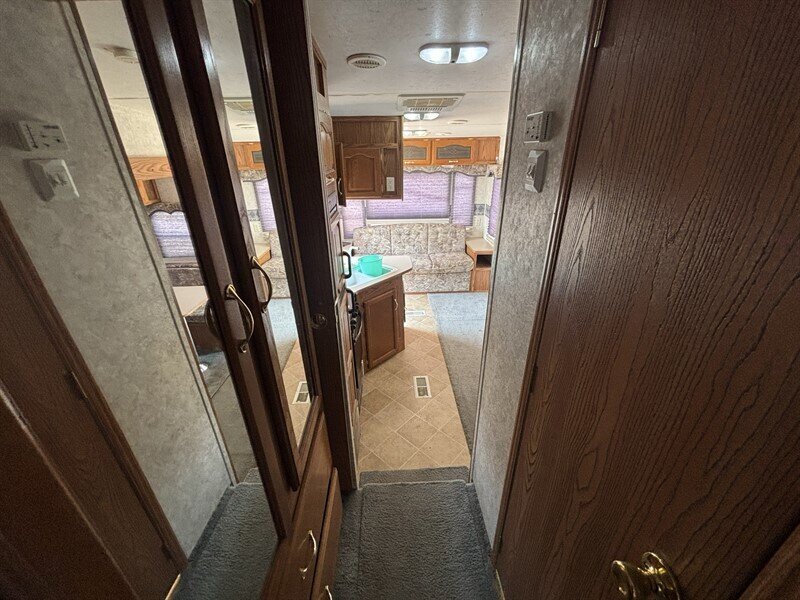 2004 Keystone 244 COUGAR - Photo 18 - Albuquerque, NM 87108