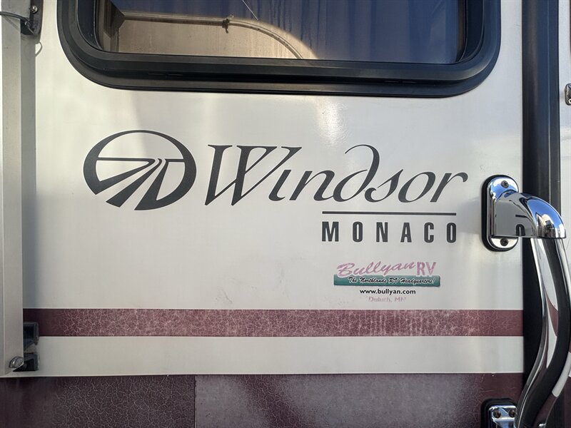 1997 Monaco 38 SLIDE WINSOR - Photo 6 - Albuquerque, NM 87108