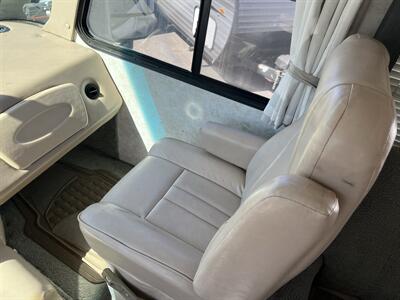 2004 Ford Motorhome Chassis Velocity   - Photo 20 - Albuquerque, NM 87108