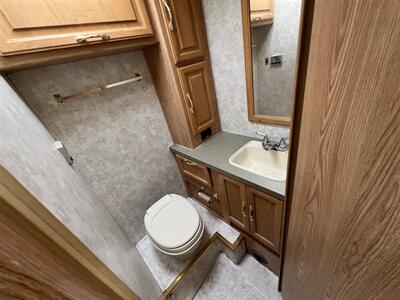 2004 Ford Motorhome Chassis Velocity   - Photo 15 - Albuquerque, NM 87108