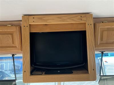 2004 Ford Motorhome Chassis Velocity   - Photo 19 - Albuquerque, NM 87108