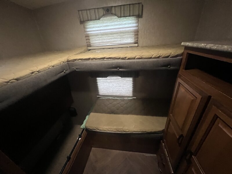 2014 PALOMINO 33BHOK SABRE - Photo 19 - Albuquerque, NM 87108