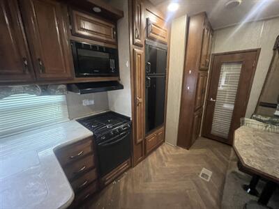 2014 PALOMINO 33BHOK SABRE - Photo 18 - Albuquerque, NM 87108