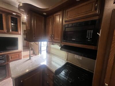 2014 PALOMINO 33BHOK SABRE - Photo 17 - Albuquerque, NM 87108