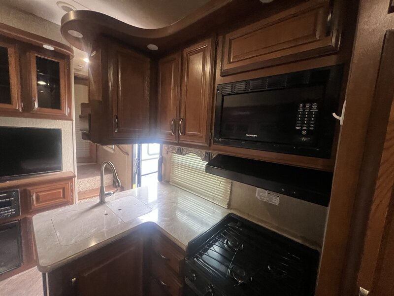 2014 PALOMINO 33BHOK SABRE - Photo 17 - Albuquerque, NM 87108