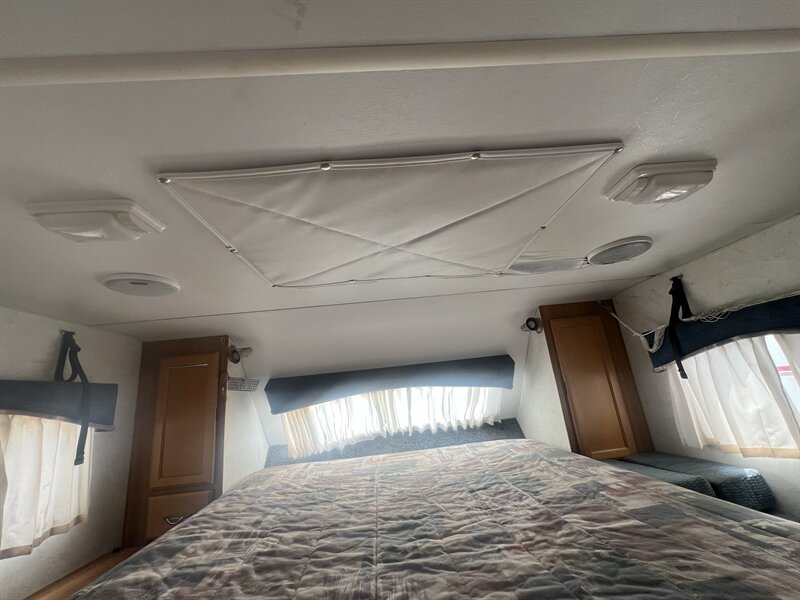 2014 PALOMINO 33BHOK SABRE - Photo 15 - Albuquerque, NM 87108