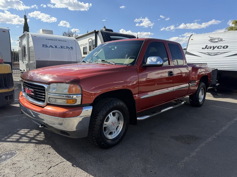 2001 GMC Sierra 1500 SL   - Photo 1 - Albuquerque, NM 87108