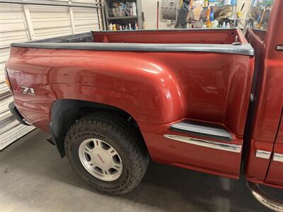 2001 GMC Sierra 1500 SL   - Photo 5 - Albuquerque, NM 87108