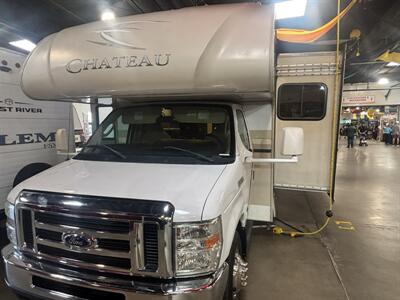 2018 Thor 24F Chateau   - Photo 2 - Albuquerque, NM 87108