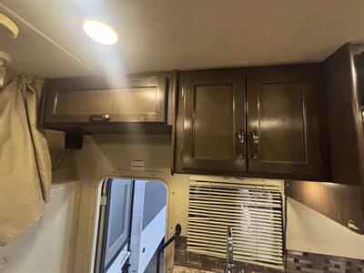 2018 Thor 24F Chateau   - Photo 20 - Albuquerque, NM 87108