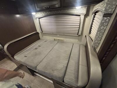 2018 Thor 24F Chateau   - Photo 9 - Albuquerque, NM 87108