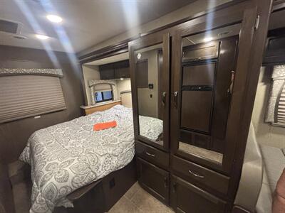 2018 Thor 24F Chateau   - Photo 11 - Albuquerque, NM 87108
