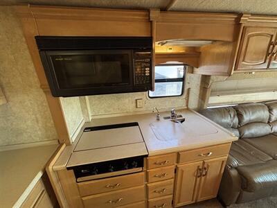 1999 WINNEBAGO 40J MOTORHOME   - Photo 17 - Albuquerque, NM 87108
