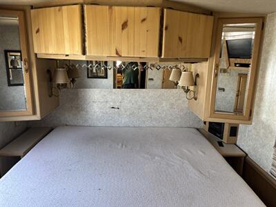 1999 WINNEBAGO 40J MOTORHOME   - Photo 22 - Albuquerque, NM 87108