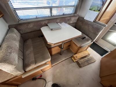 1999 LANCE CAMPER OVERHEAD   - Photo 12 - Albuquerque, NM 87108