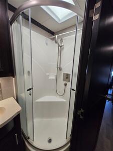 2020 Dynamax 37BHHD Force HD   - Photo 28 - Albuquerque, NM 87108