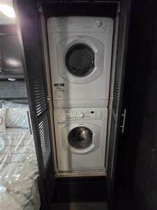 2020 Dynamax 37BHHD Force HD   - Photo 24 - Albuquerque, NM 87108